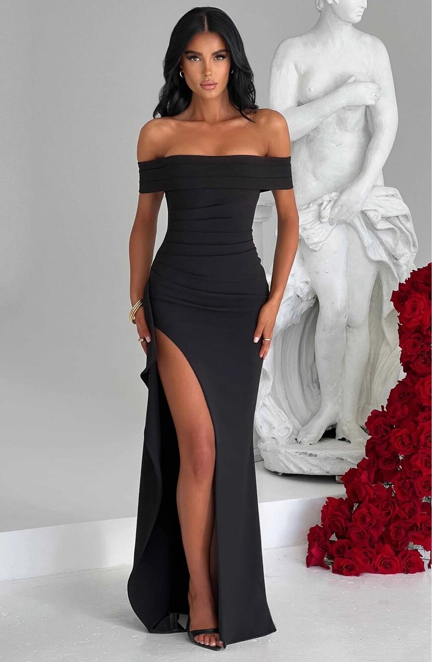 Babyboo Joyce Maxi Dress in Black Size Small